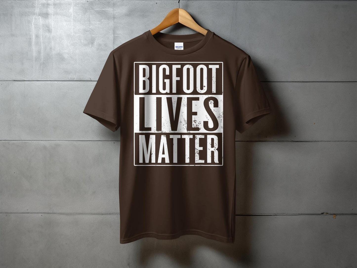 Bigfoot Lives Matter Fun Graphic Slogan T-Shirt