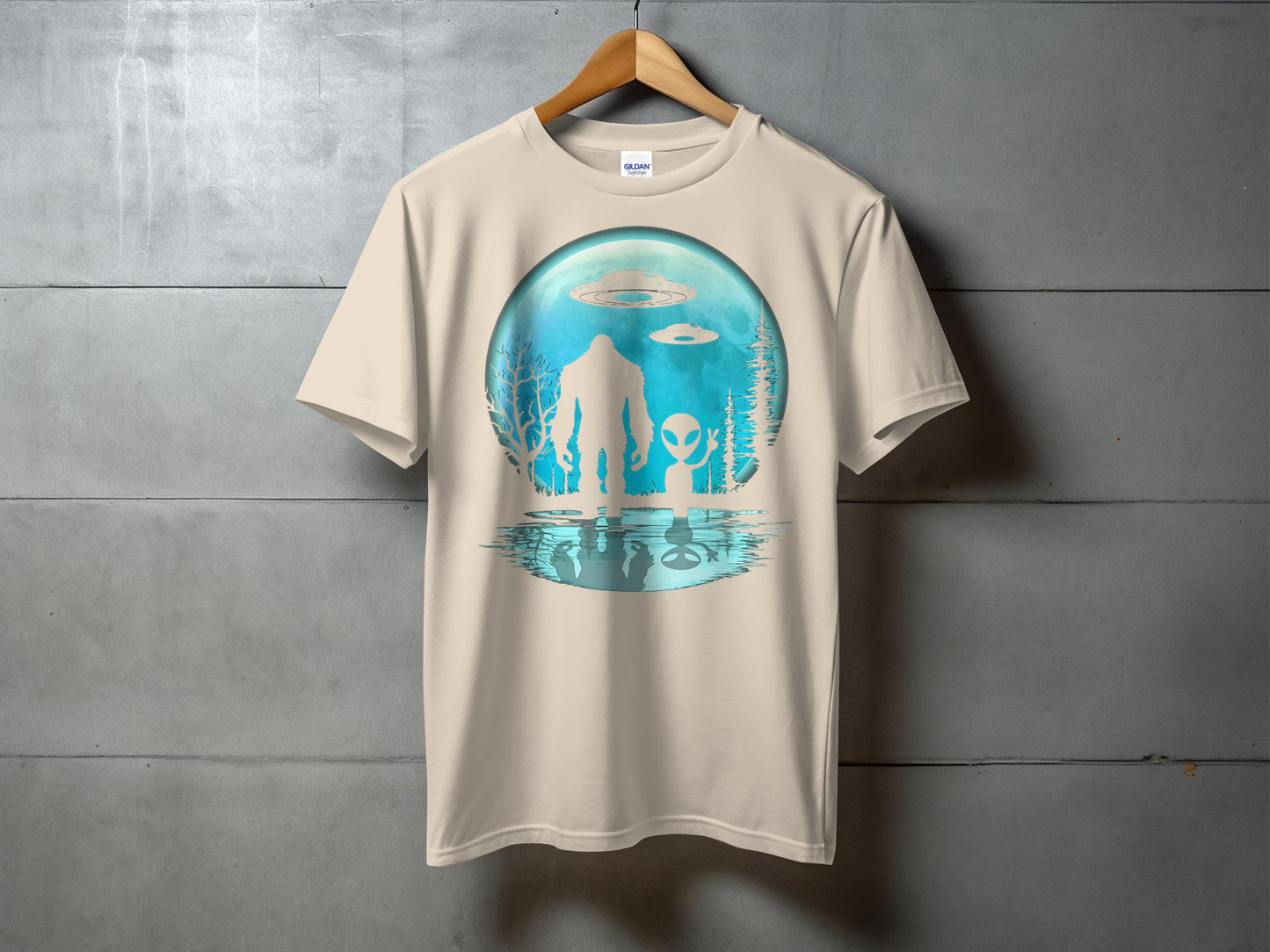 Bigfoot Alien Encounter Under UFOs T-Shirt