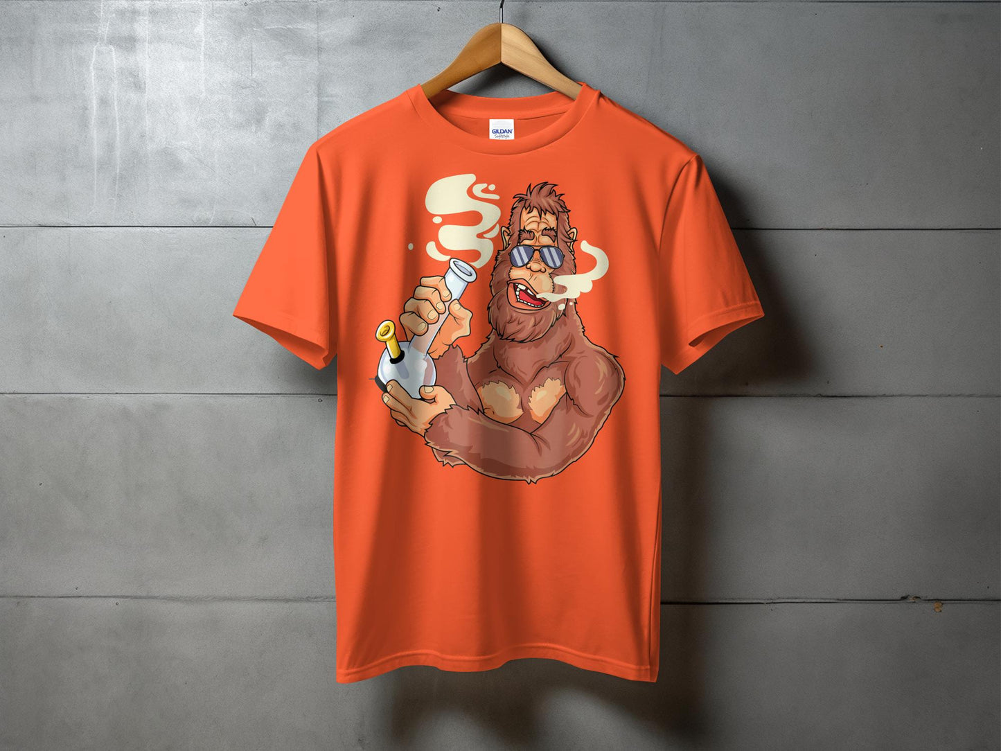 Bigfoot Smoking Glass Bong Retro Art T-Shirt